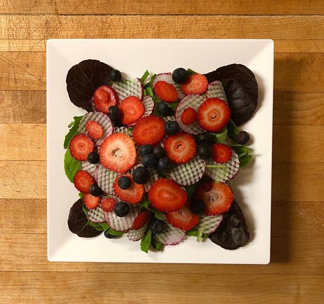 The Green Summer Salad is almost to beautiful to eat. (almost!)